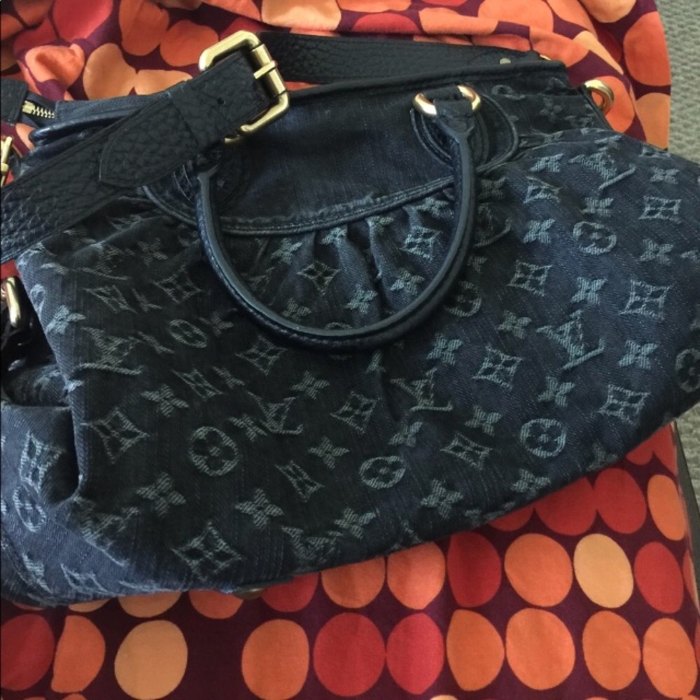 Louis Vuitton handbag .